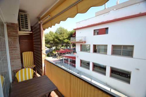 Beach Apartment by HelloApartments — фото 4