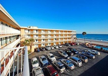 Quality Inn Ormond Beach Oceanfront — фото 2