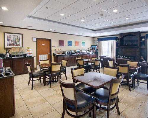 Comfort Suites — фото 4