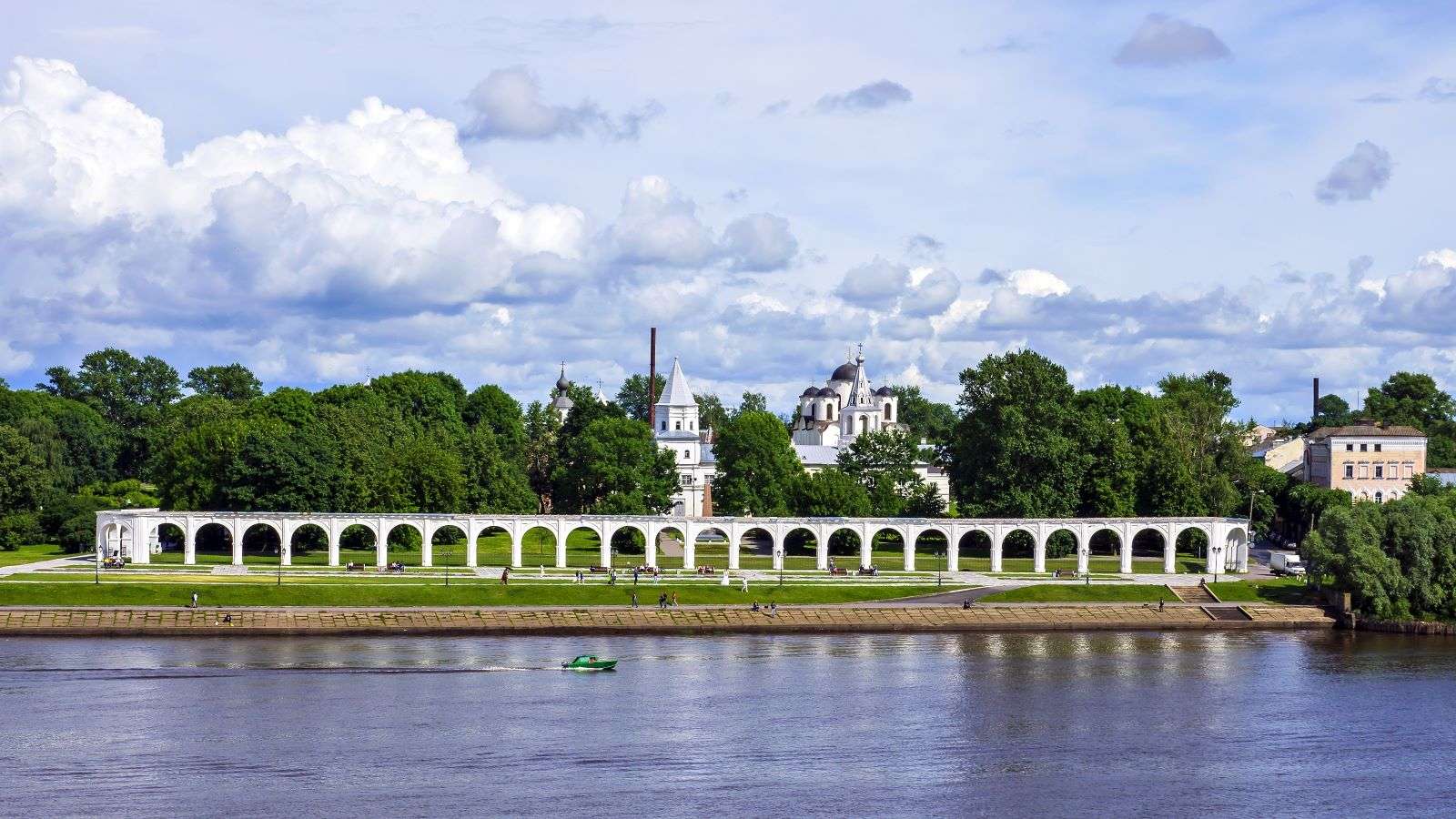 Ярославово дворище