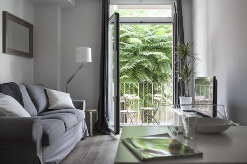 Stylish Modern Gracia Apartment 2A — фото 3