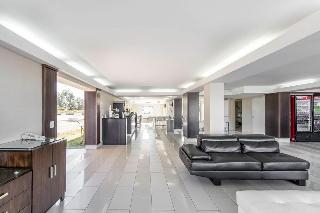 QUALITY INN & SUITES — фото 2