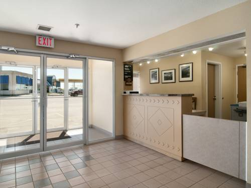 Travelodge Brooks — фото 3