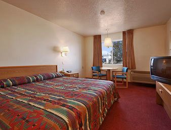 Super 8 Moriarty — фото 4