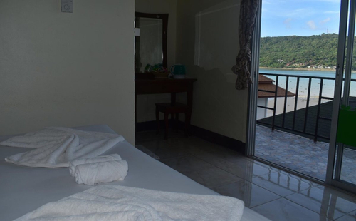 Phi Phi Beach Front Resort — фото 2
