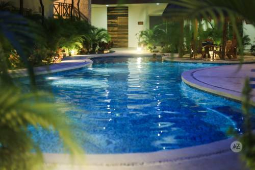 Artist's Pool House — фото 4