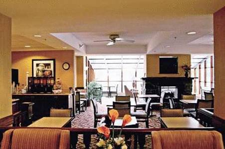 HAMPTON INN WESTSPRINGFIELD — фото 2
