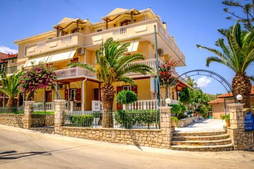 Plaka Beach Resort — фото 2