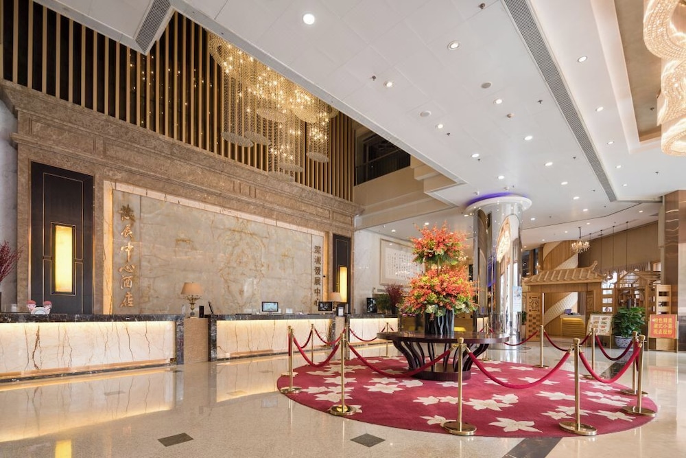 Shenzhen Development Center Hotel — фото 2