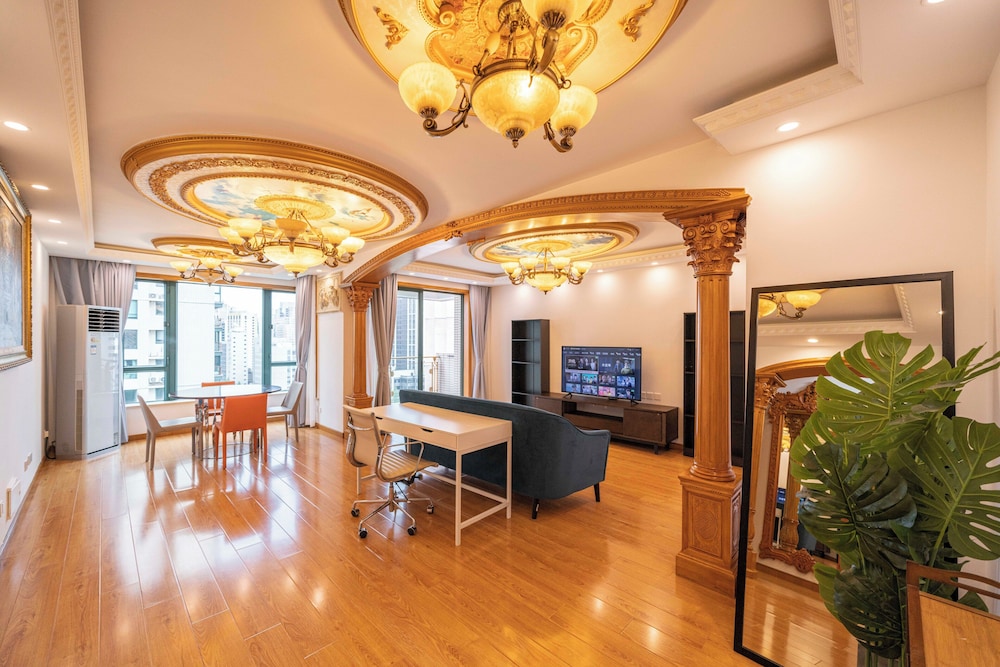 Tyms Xujiahui Premium 2BR APT Metro
