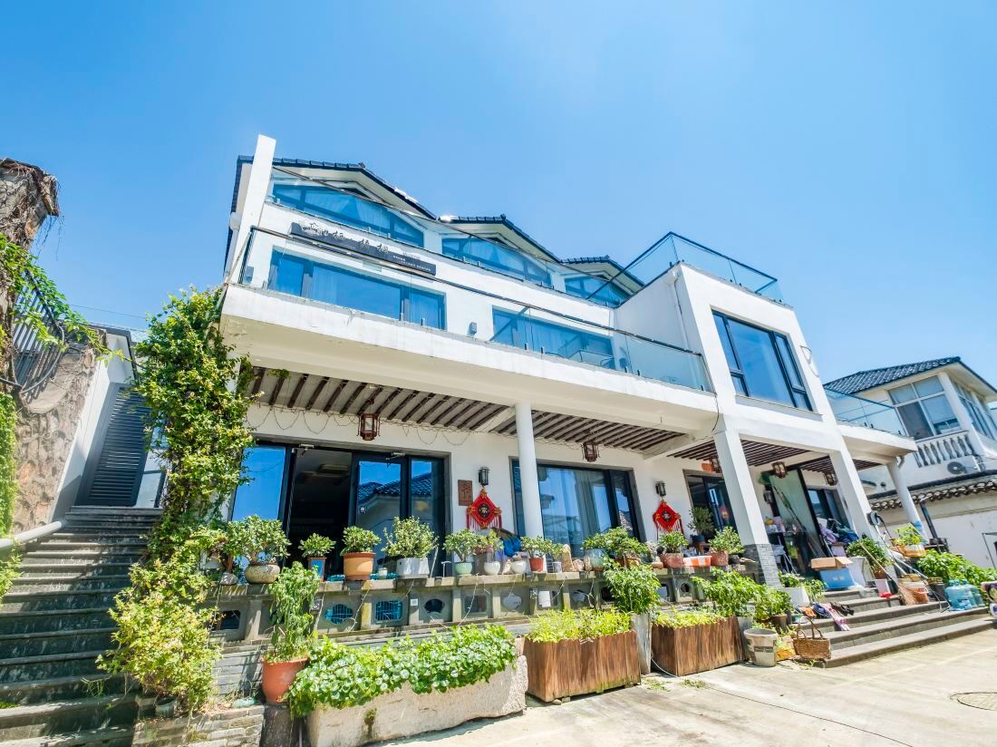 Suzhou Qixuan Homestay（taihuxishandaodian)